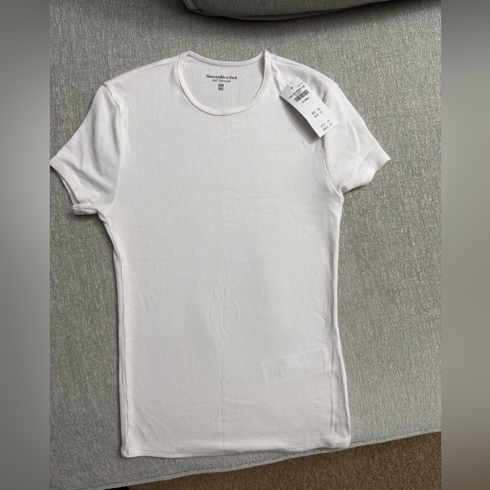 NEW Abercrombie & Fitch white essentials Short Sleeve Tee women’s XXS
